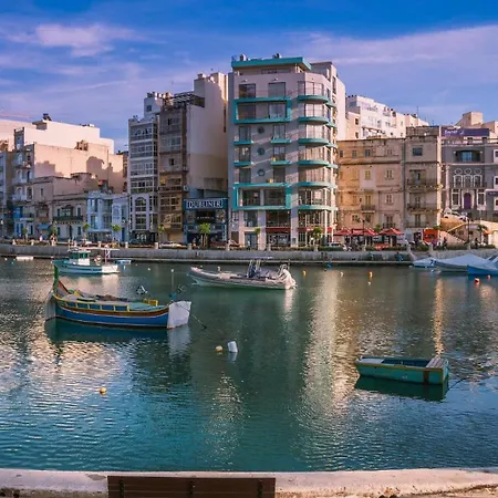 Apartment 4br Sliema With Stunning Sea Views *